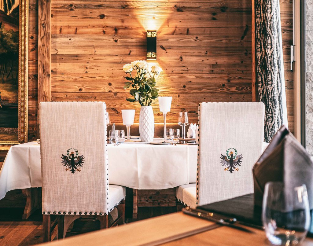 Tisch im Restaurant Alpenrose