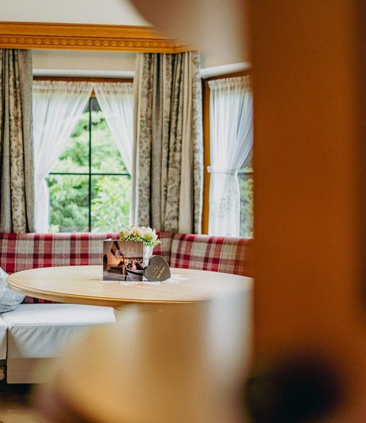 Sitzecke in einer Suite